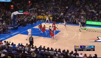 [Highlight] Chet Holmgren denies Anthony Davis at the rim!