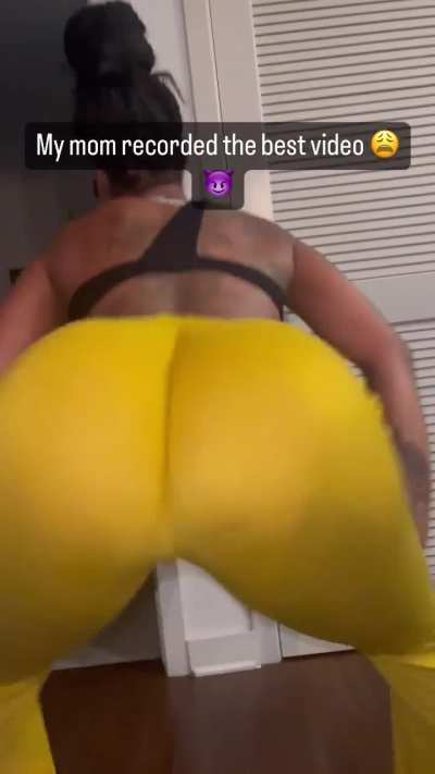 Mizz Twerksum (@liv<wbr>emizz<wbr>twerk<wbr>sum)