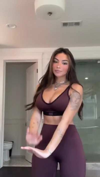 Sexy af!