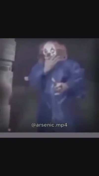 Dri e Fred correndo da Sté, aí o Dri dá um hit nela