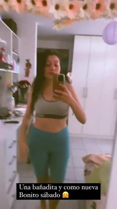 la ricota de la janelissa proaño 😋🥵 como me la fallaría jej