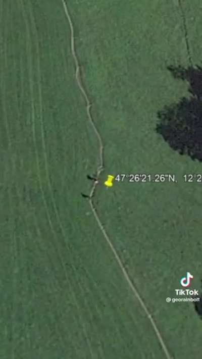 Google maps player finds the place of a photo that was taken 30 years ago in memory of viewer’s dad who was passed away couple days ago