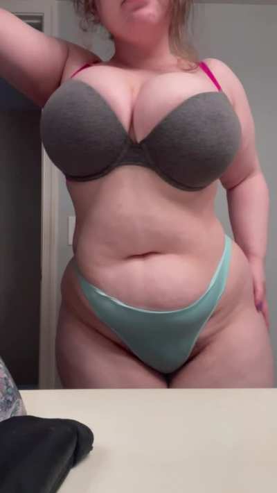 Hope you like chunky pale girlies