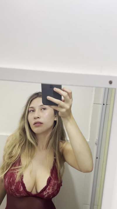 I would fuck every guy who likes my boobs F18