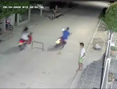 WCGW If a POS tries to pass the ball between wheels