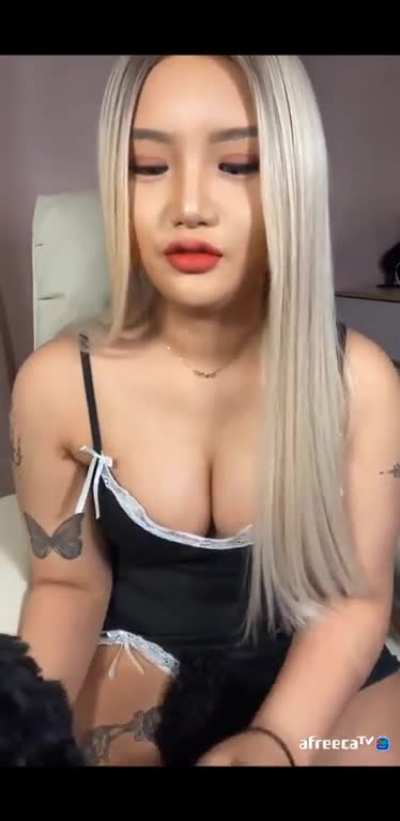 Forgot her name, said I'd upload for someone yesterday. 