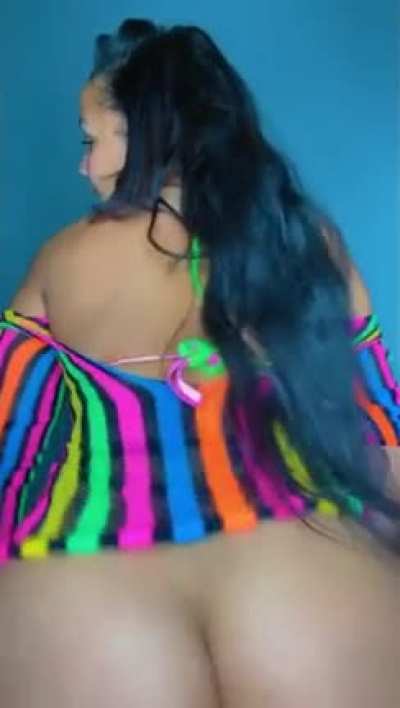 Get premium now to see hundreds of your fav baddies 🔥🔥