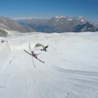 HMRB while I stomp a quad flip on skis