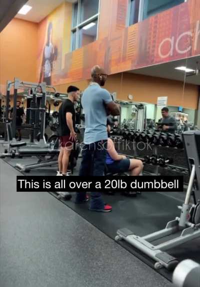 Unhinged gym Karen!