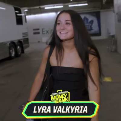 Lyra Valkyria has arrived at Toronto, Ontario! 😍