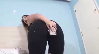 BBW shakes her ass while blasting rotten bubbly farts