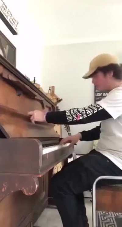 Quickest Piano Player Duel