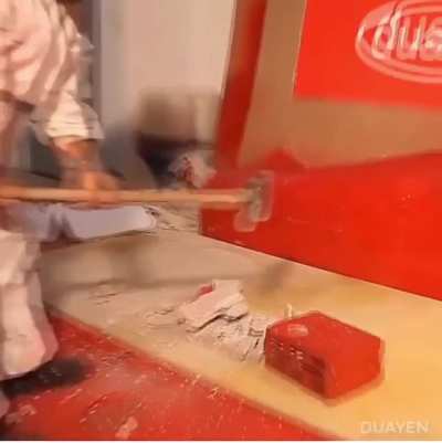 New defender? Gadget is a can of this ballistic foam spray. Spray it onto barricades to harden individual planks. Spray it onto soft wall to reinforce it. Spray it into Maverick holes to seal them.