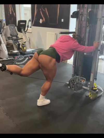 Carrie Thicc