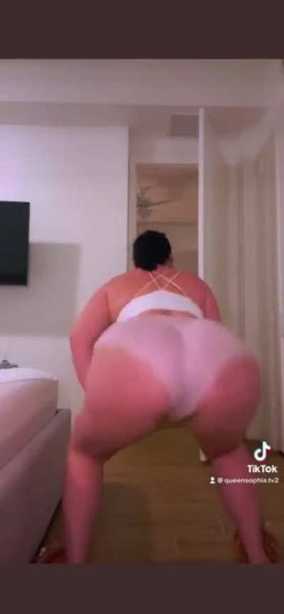 Shaking that ass