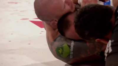 Simon the Sausage from K.O.T.S in an actual MMA fight!