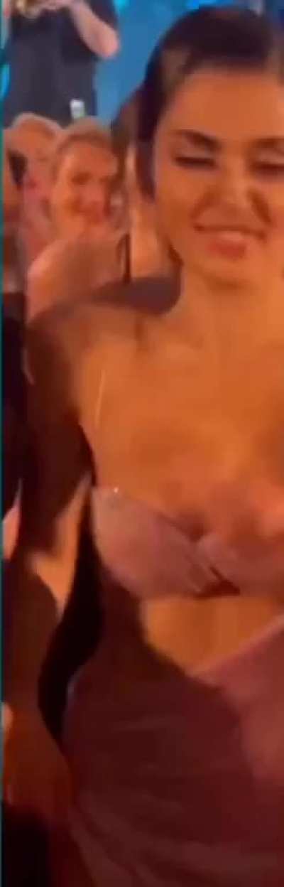 Hande Erçel