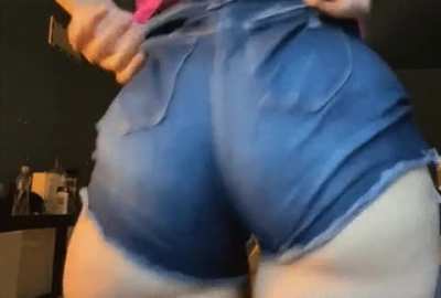 Trying to see how high I can pull them up 😈🤪🥵