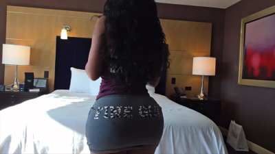 India love showing off her amazing body