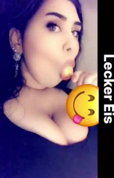 Eis blowjob