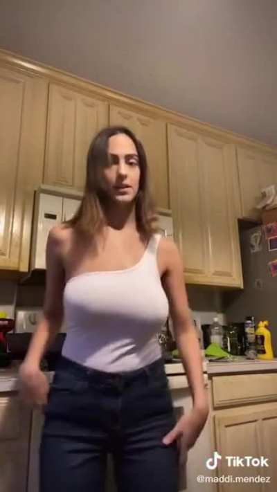 @maddi.mendez
