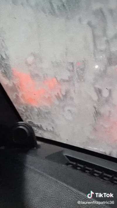 Someone in this sub want to share this vid but you can’t so I make a gif, hope you like it and sorry for my more than average english(nip slip in windshield and mirror)
