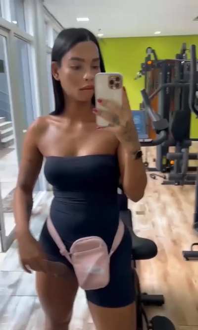 Fitnessstudio - Teil 1