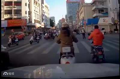 Why not to stop on crosswalk