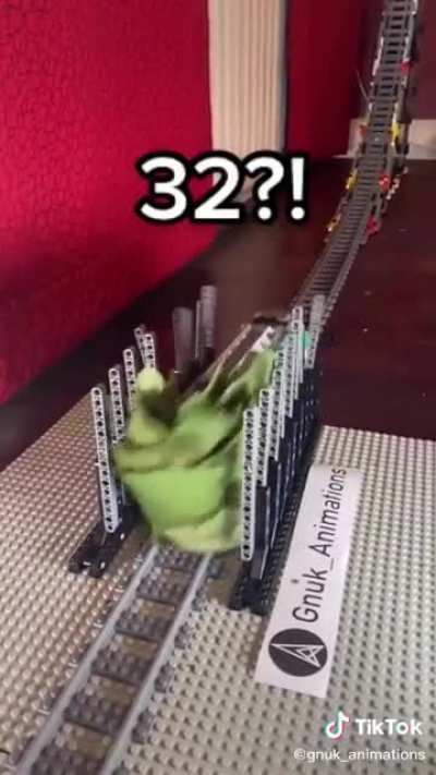 Can paper straws stop a speeding LEGO train? ©gnuk