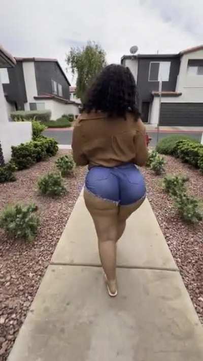A Dyme Walking