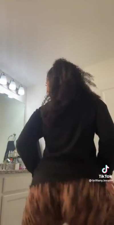 Stupid recoil on dem cheeks @Brit<wbr>tanyl<wbr>eeann