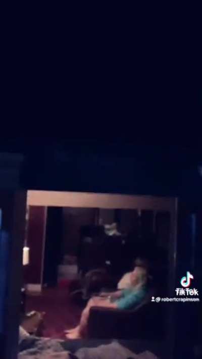 Dude farts in strangers window.