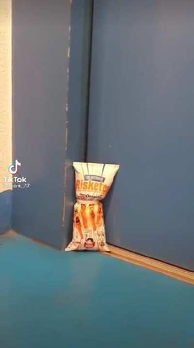 Perfectly cut laugh