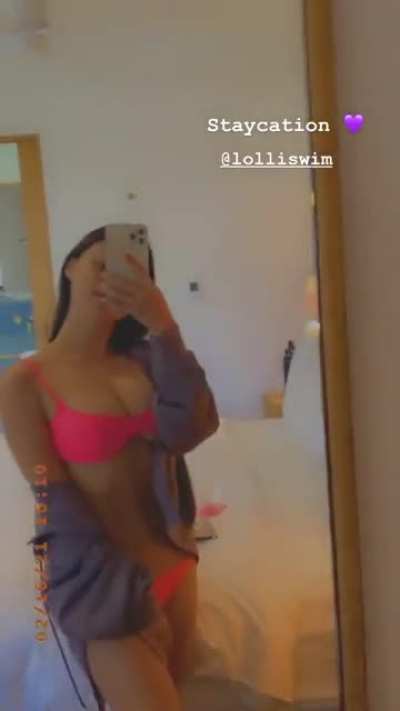 Her body 🤤