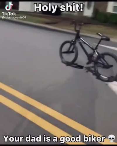 Whatch his moves🤙