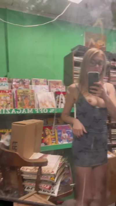 Flashing my tits in the same place 8 months apart 😋