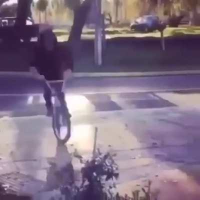 Uma coisa muito boa também são VÍDEOS perfeitamente cortados, aproveitem esse
