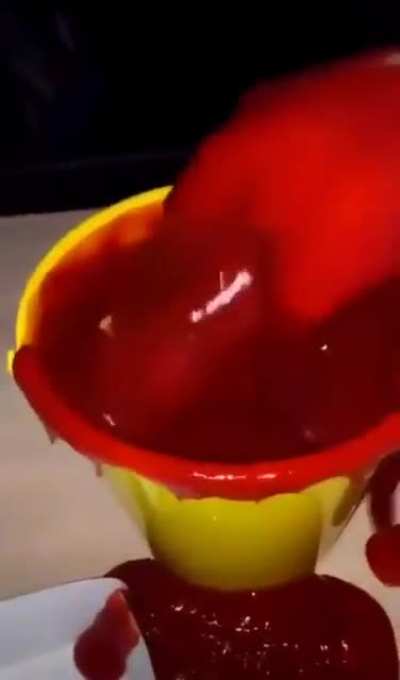 Thanks I hate all of the ketchup