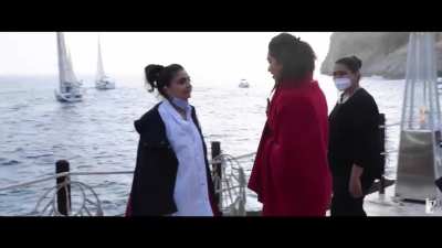Deepika Padukone - Making of Besharam Rang Song