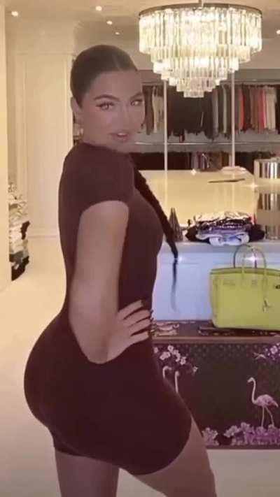 Basketball sized bubble butt