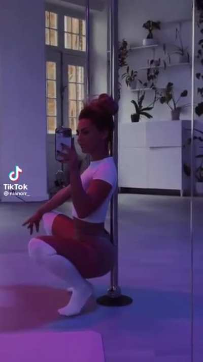 TikTok really just picks it's favorites don't they?
