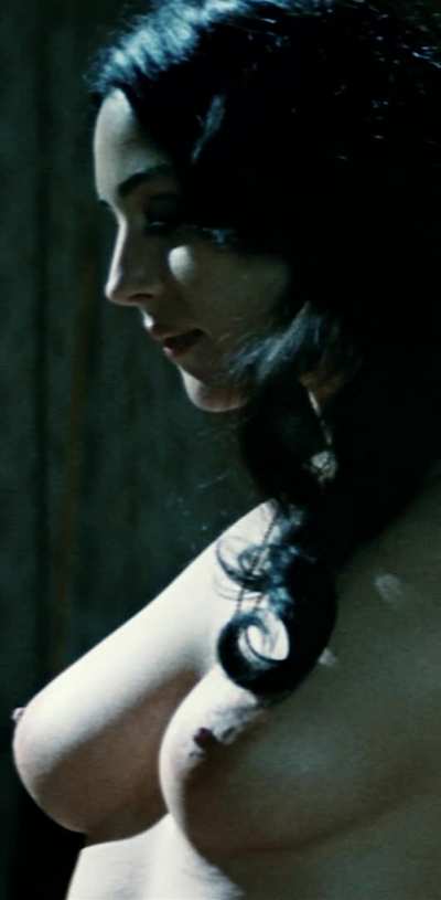 Malena (1080p, Color Corre<wbr>cted/<wbr>Cropp<wbr>ed For Mobile)