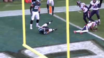 Zach Ertz farewell video from @Eagles
