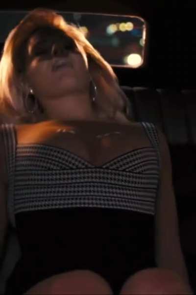Sex bomb!