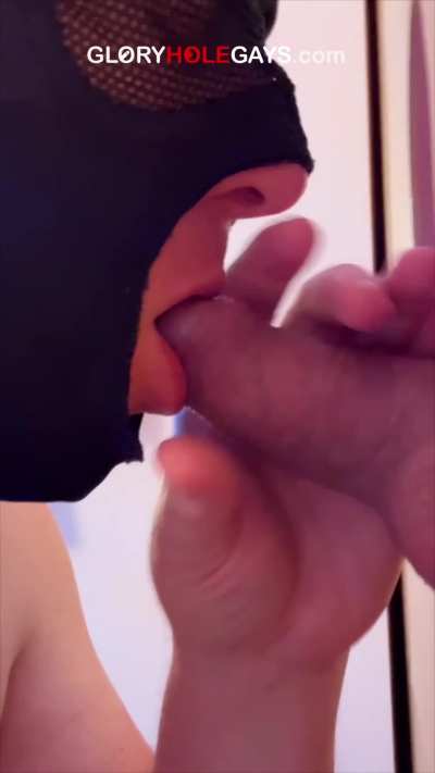 Cock Ring Gloryhole – Hard as Rock and Dripping Until Explosive Finish. A guy steps up to the gloryhole, slides a cock ring over his shaft – it gets rock hard and dripping as he’s blown. The climax is an intense orgasm with explosive release 💦👀