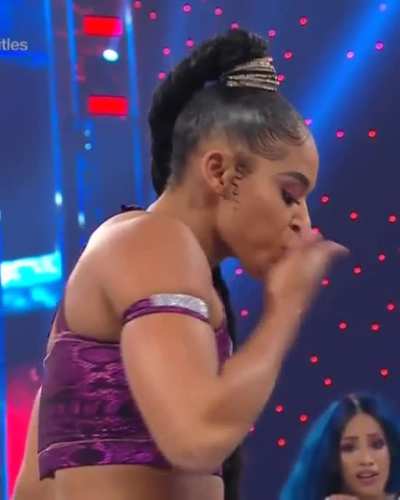 Bianca 💜🍑
