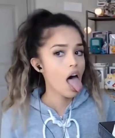 that face though!