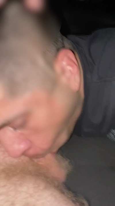 [31] M4A - looking to give a good sucking tonight  -  I can host or travel (stra<wbr>ight/<wbr>Curio<wbr>us dudes welcomed) be clean