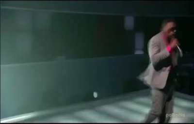 Midday Flashback: Kanye West “RoboCop” from his VH1 Storytellers episode.