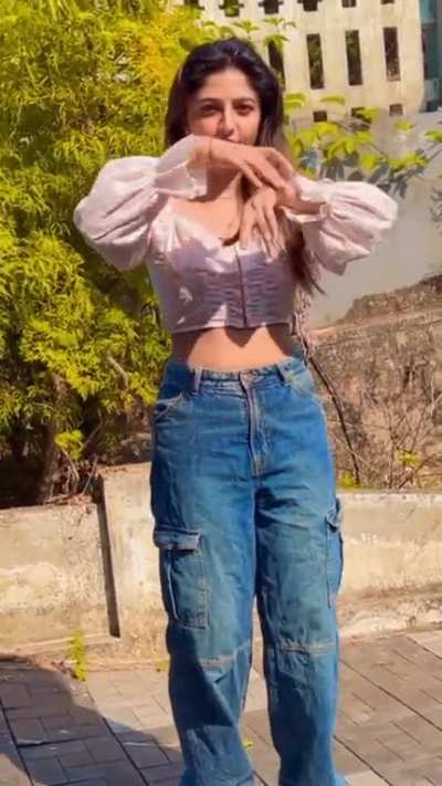 Ashika Ashokan 🤤